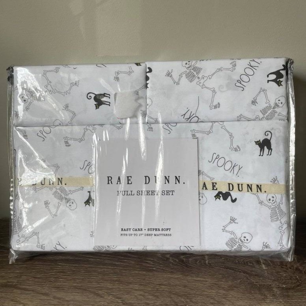 Rae Dunn Full Size Spooky Dancing Skeletons Sheet Set